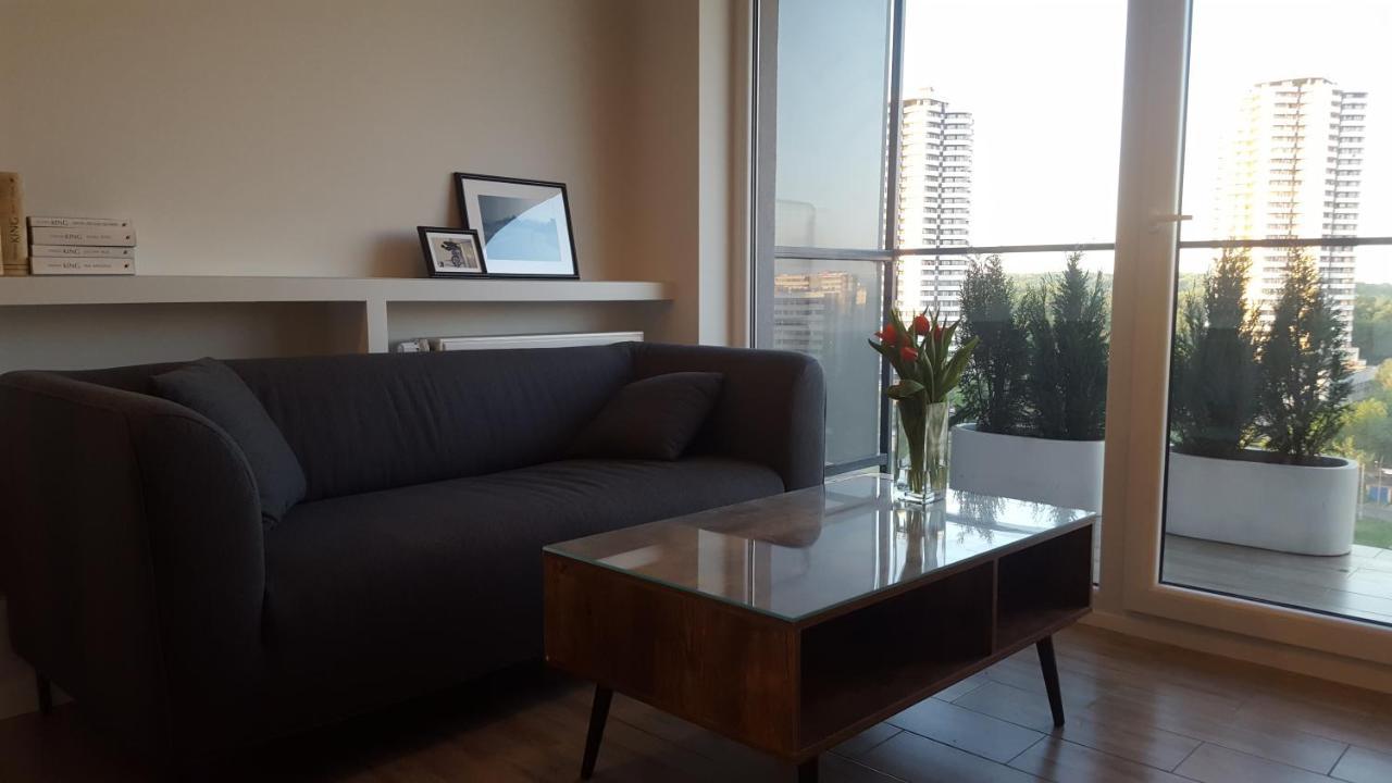 Apartament Wsrod 1000Cy Swiatel - Z Parkingiem W Hali Garazowej- Duzy Balkon Z Lezakami - Piekny Widok Noca Na Panorame Tysiaclecia Katowice Exterior photo